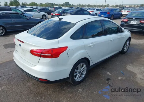 2017 Ford Focus Se z USA, uszkodzony, nr VIN 1FADP3F29HL332610